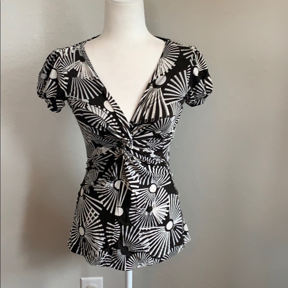 NWOT ArdenB Black and White Top